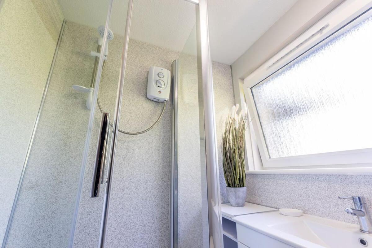 Stunning City Centre 1 Bed With Free Parking Glasgow Zewnętrze zdjęcie